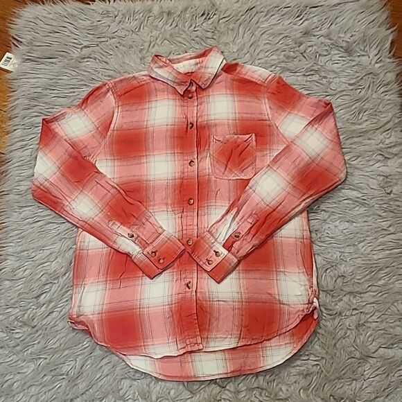 American eagle outfitters vintage boyfriend soft red and white button down - Picture 1 of 5